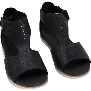 Baretraps Samira Wedge Sandals Black Cutout Comfort Women's US 9.5M